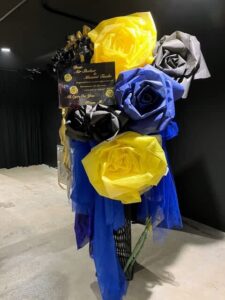 ぴあアリーナMM　青・黄色メイン　ジャイアントフラワースタンド｜制作実績