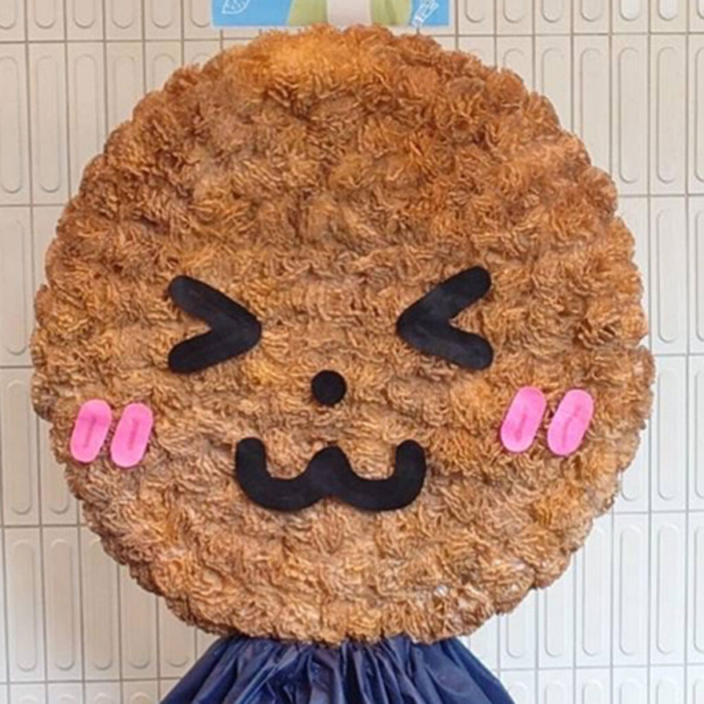 大宮ソニックシティ対応　せんべいモチーフのフラワースタンド