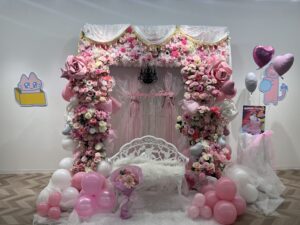 日暮里ネコシアター　凱旋門風アーチ