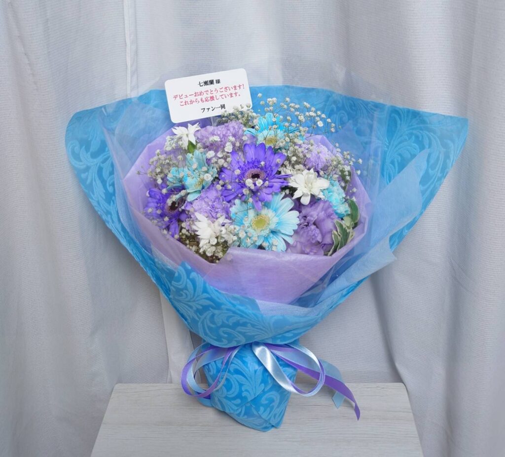 Viblue EBISU　パステル系　水色×薄紫でまとめたフラスタ