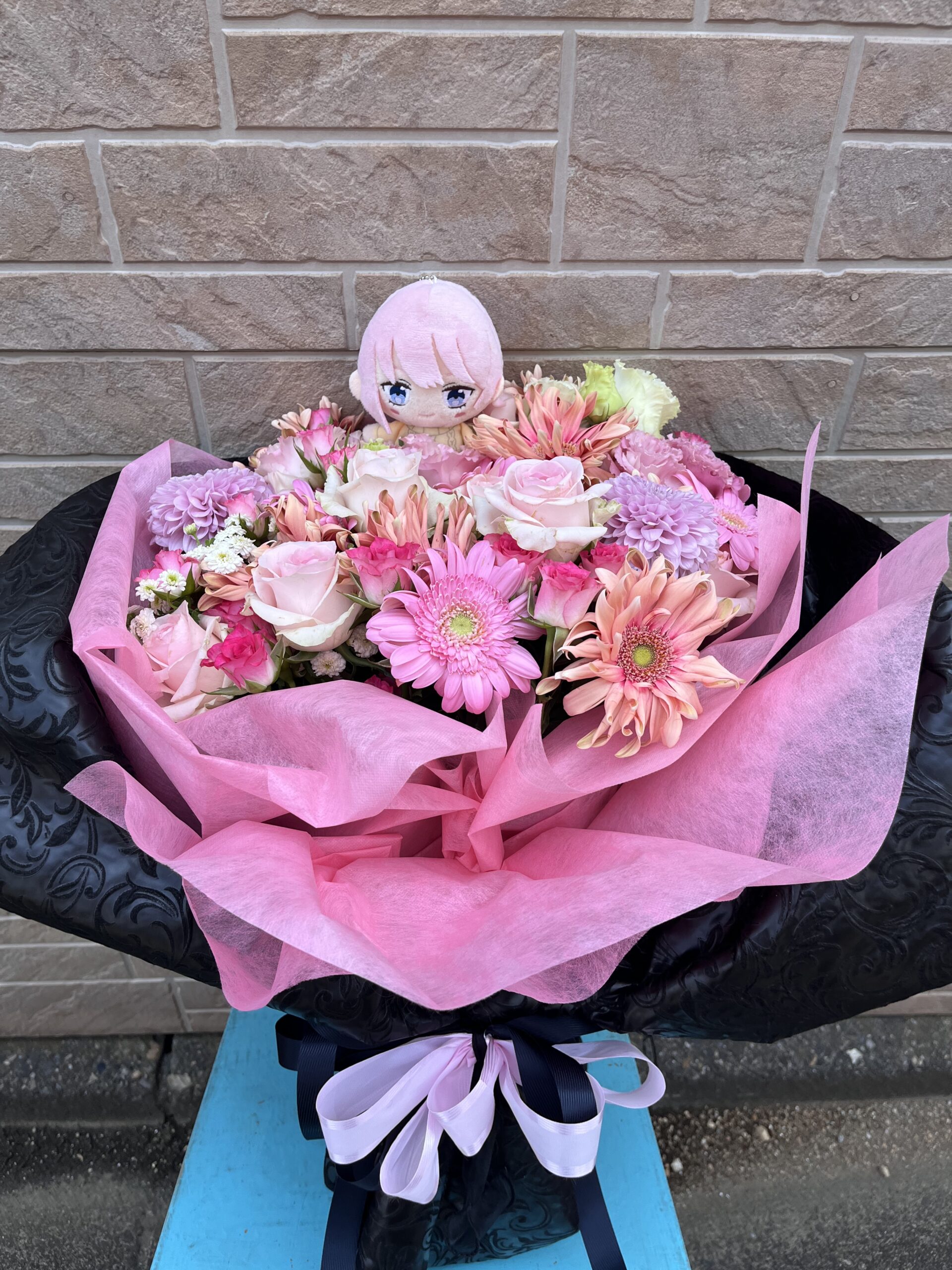 池袋リヴォイス　ぬいぐるみ入りの花束