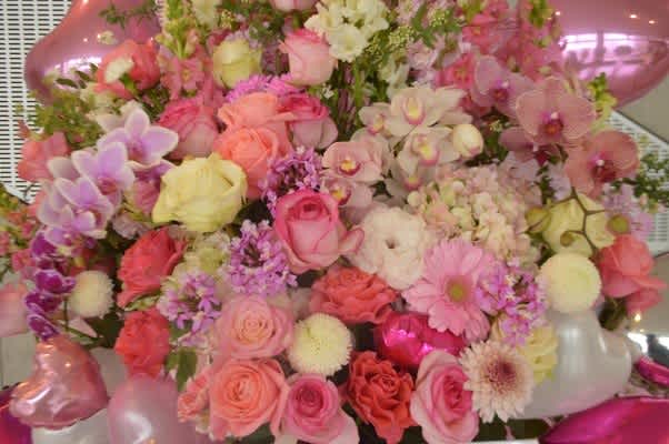 ジャイアントペーパーフラワーのスタンド花 幕張メッセ