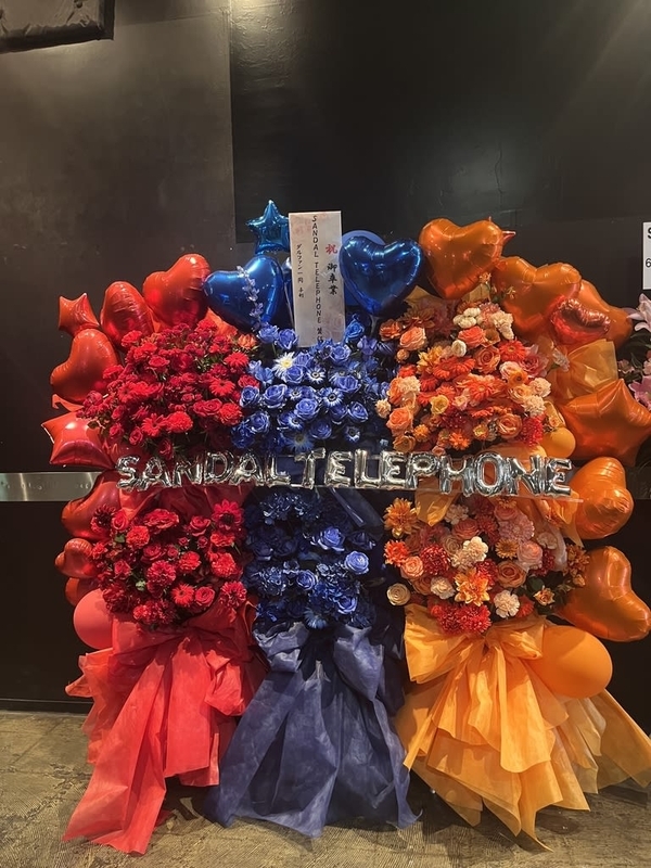 LIQUIDROOM（恵比寿リキッドルーム）　３基連結スタンド花