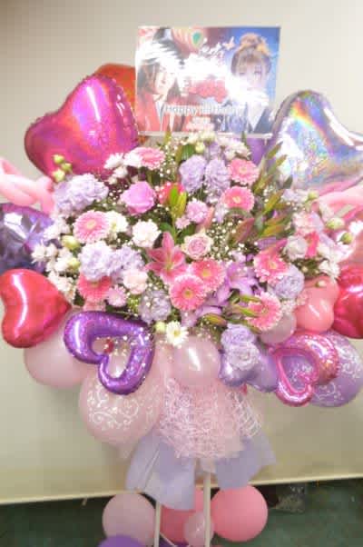 行田市にお届けのバルーンスタンド花