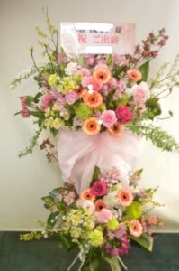 深谷市文化会館にお届けの生花スタンド
