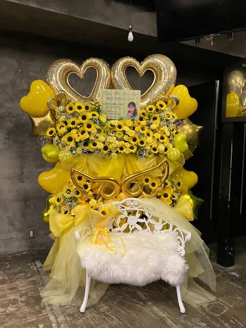 六本木BIGHOUSE　ベンチ付きフラスタ