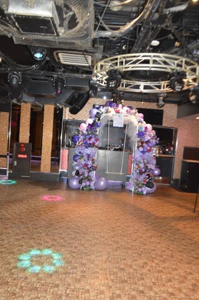 渋谷のライブハウス　ブランコのスタンド花