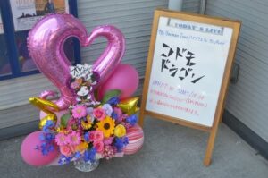 HEAVEN’S ROCK さいたま新都心 VJ-3　ショッキングピンクの楽屋花