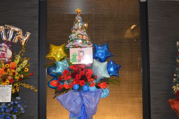 日本橋三井ホール　クリスマス風　フラスタ