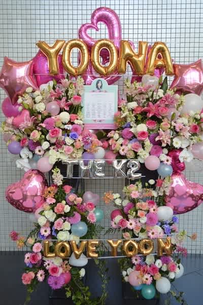 大宮ソニックシティ　ピンクメイン・2基連結スタンド花