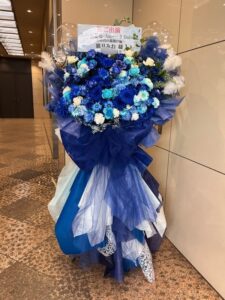 I’M A SHOW(アイマショウ) 青メイン フラワースタンド