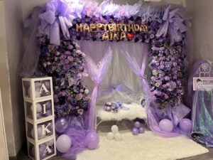 SHIBUYA DESEO 紫メイン ベンチ付きお花のアーチ
