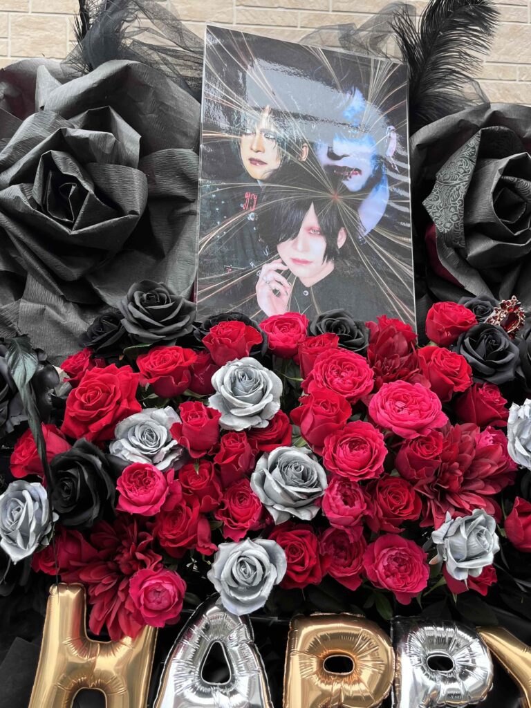 HEAVEN’S ROCK Kumagaya VJ-1 HEAVEN’S ROCK Kumagaya VJ-1 赤×黒のジャイアントフラワー付きフラワースタンド(フラスタ) 2枚目