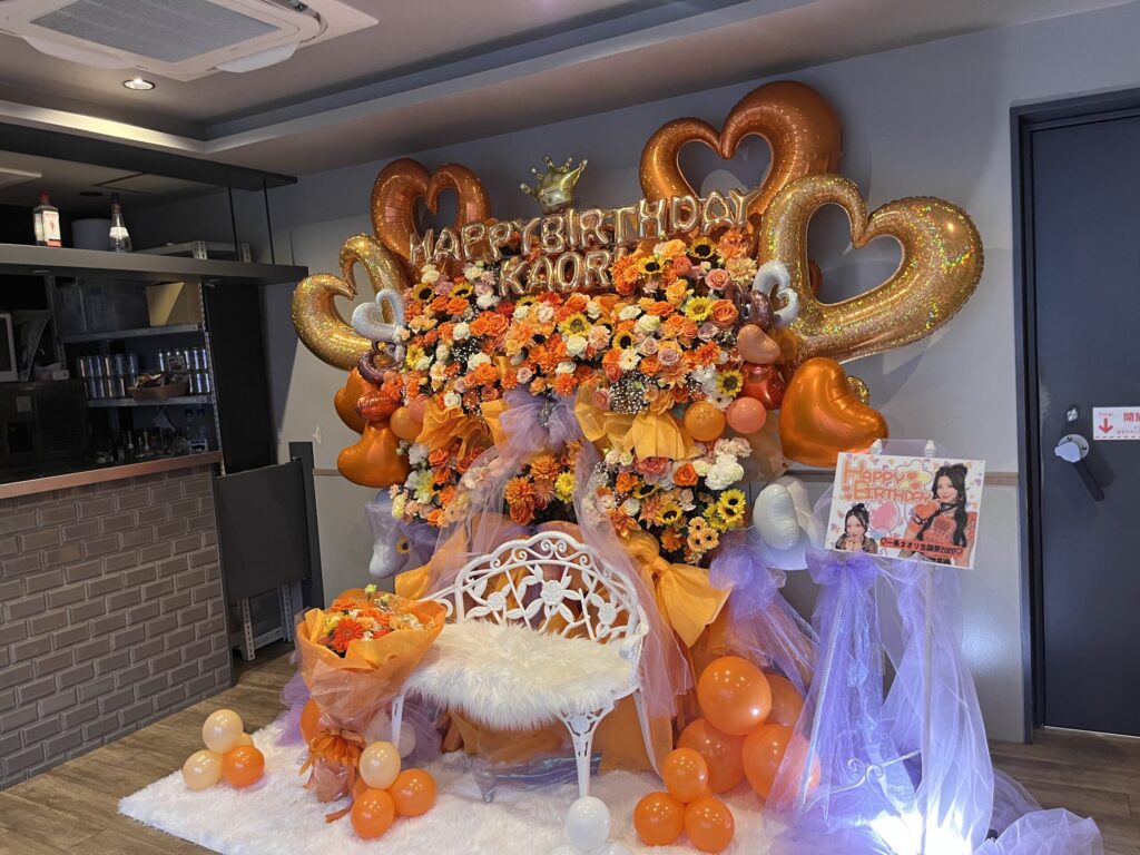 SHIBUYA DIVE オレンジメイン 3基連結ベンチ付きフラワースタンド